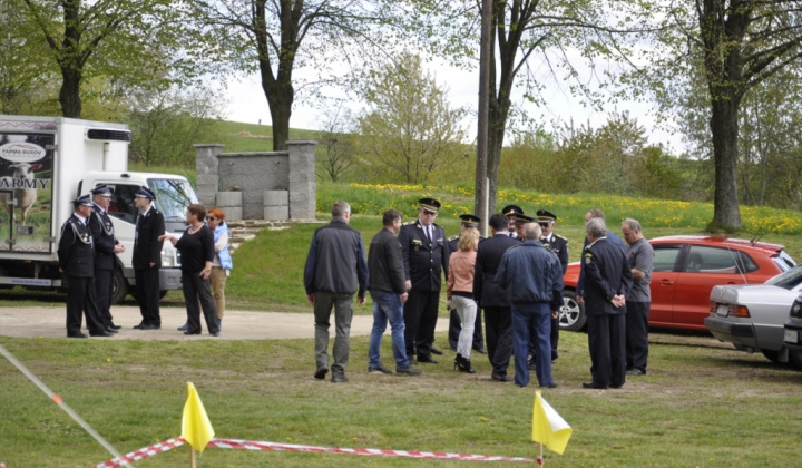 Nočná hasičská súťaž 2016  Nočná hasičská súťaž 2016